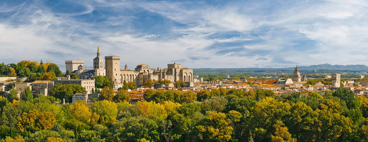 Grâce à des vacances pas chères à Avignon, prolongez vos congés !