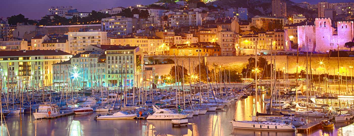 Luoghi eccezionali accanto al tuo hotel a basso prezzo nel vecchio porto di Marsiglia