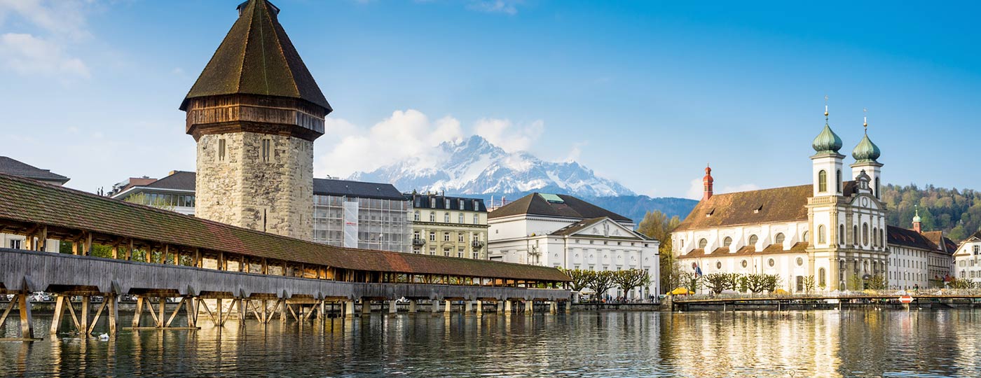 Genießen Sie die Schönheit des mittelalterlichen Luzerns, das Schweizer Juwel am Vierwaldstättersee